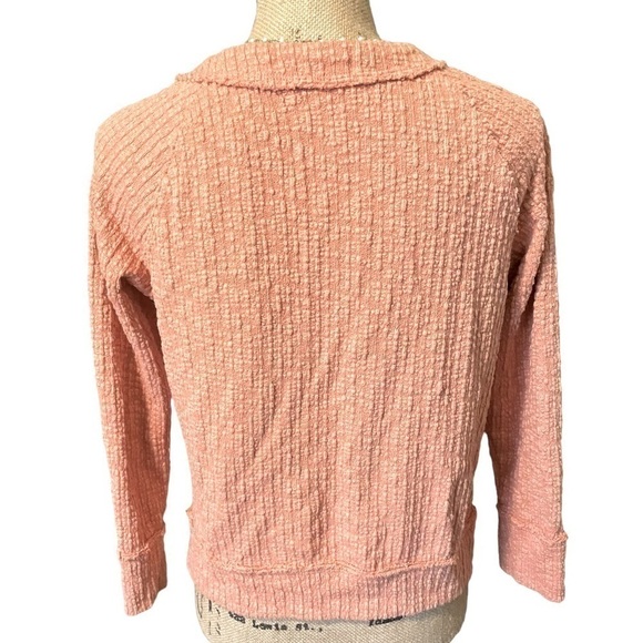 VINCE CAMUTO SWEATER | SIZE Small button down v neck shape - Picture 6 of 6